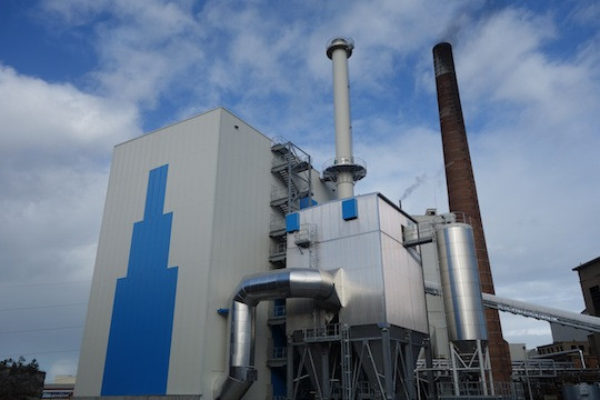 la-nouvelle-chaufferie-biomasse-de-gascogne-paper-photo-bertsch-web-4710